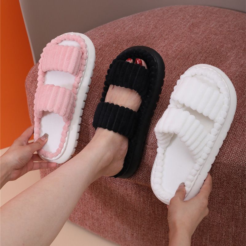 Cozzii™ Fuzzy Flops