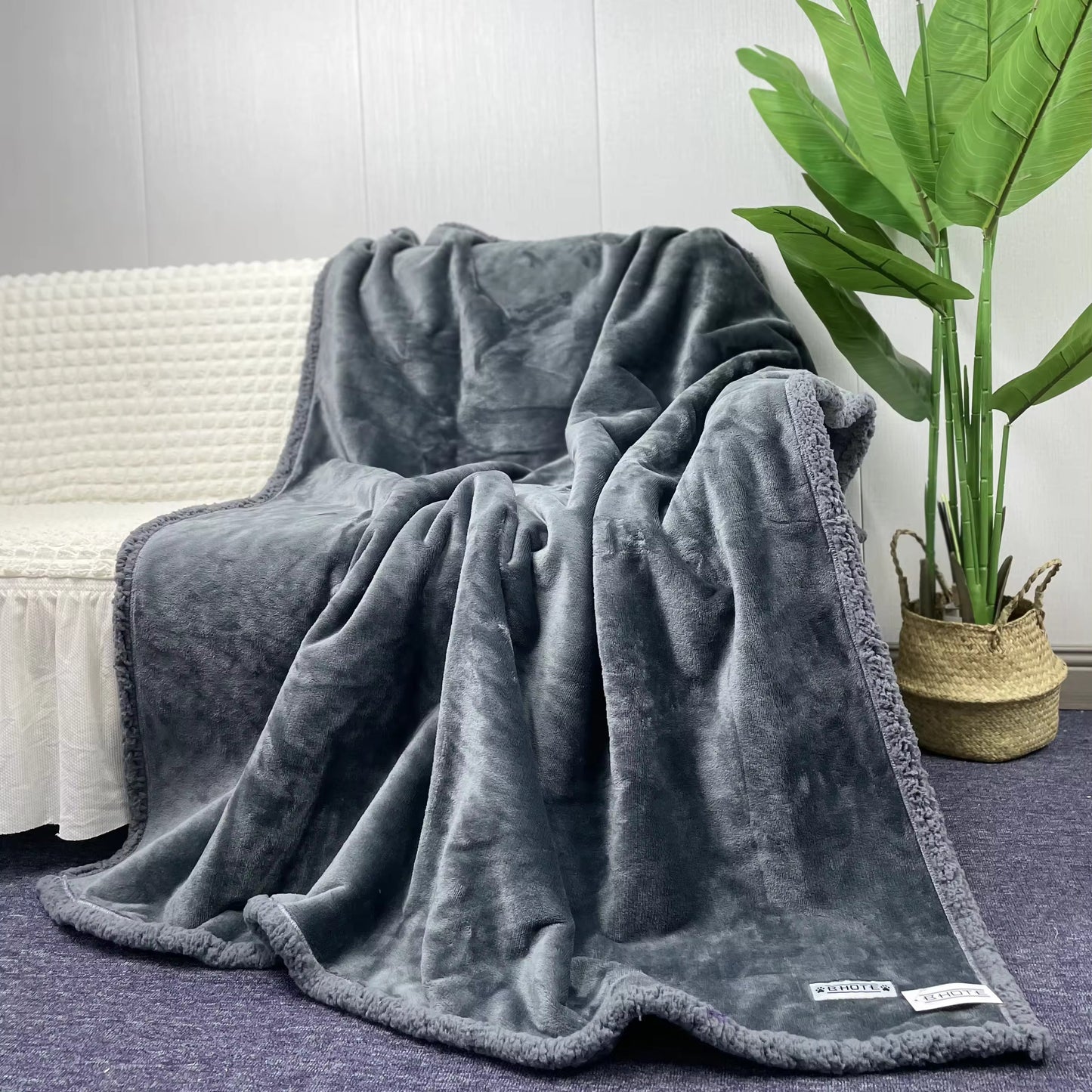 Cozzii™ Drii Blankii: Ultimate Waterproof Blanket